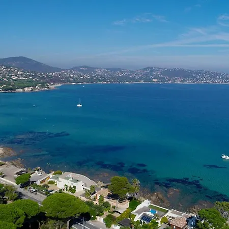 Luxueux De 4 Per à 30m De La Villa